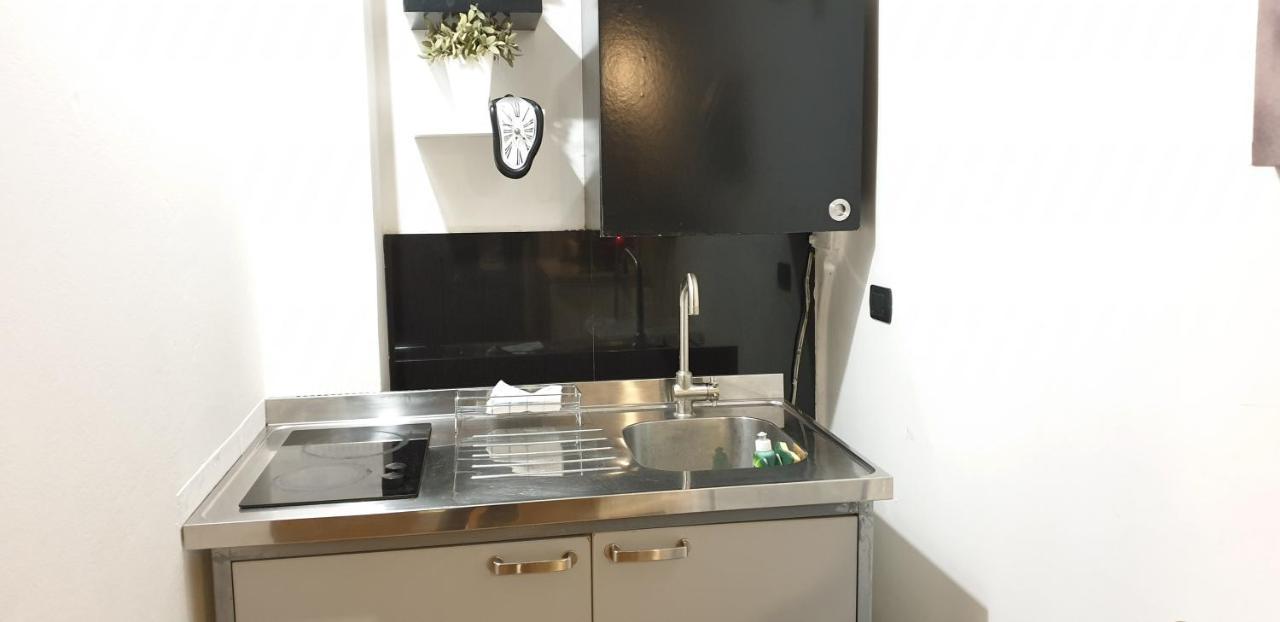 Cosy Apartment มิลาน ภายนอก รูปภาพ
