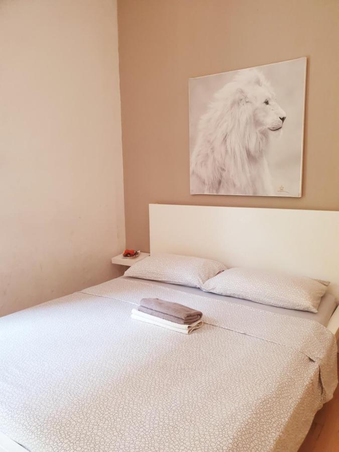 Cosy Apartment มิลาน ภายนอก รูปภาพ